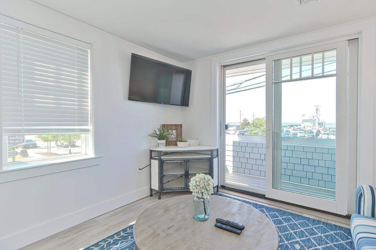 Downtown Plymouth Waterfront Luxury Condos Exterior foto